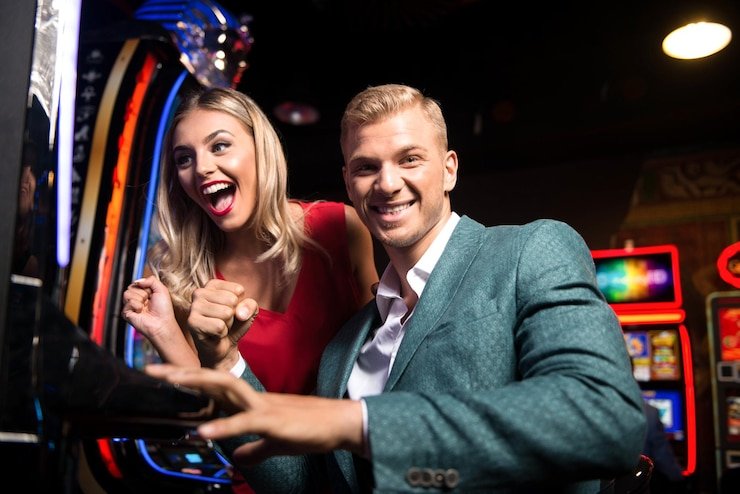 b365 Live Tables aur Slots Mein Kya Milta Hai